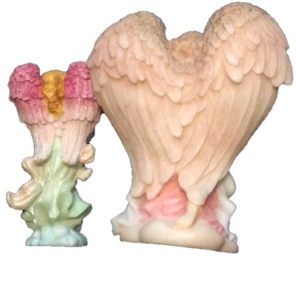 Angel statue and seraphim figure - Picture 2 of 4